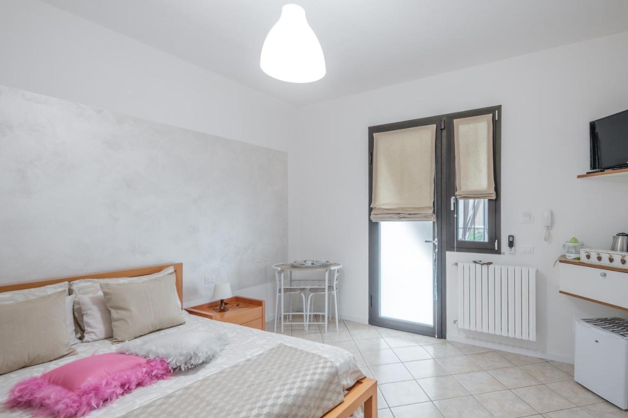 B&B Casa Gaia - Sirmione Eksteriør bilde